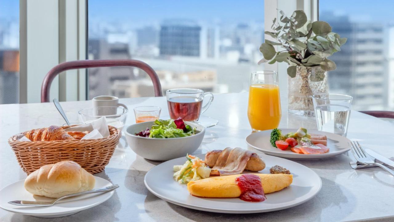 Miyako Hotel Hakata Fukuoka  Bagian luar foto Breakfast at the hotel
