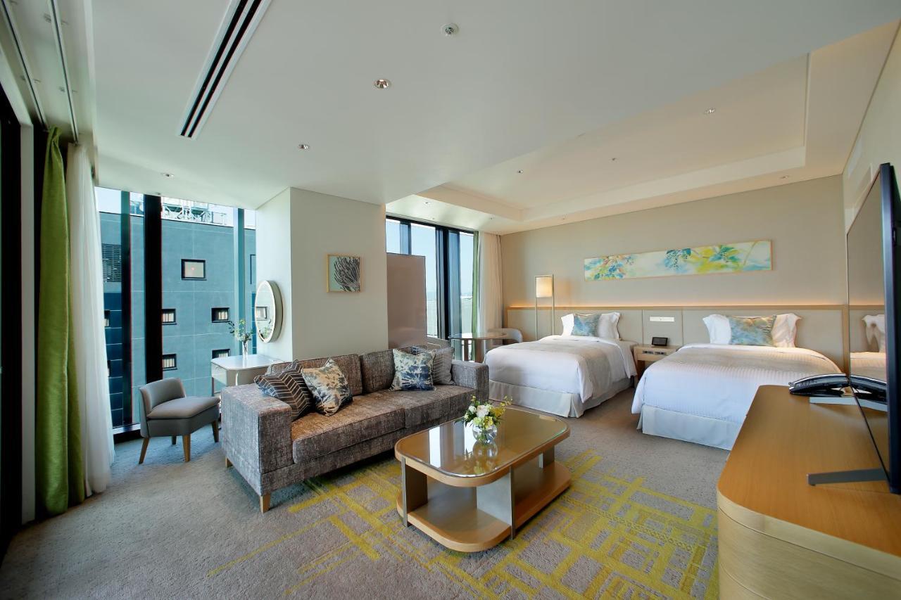 Miyako Hotel Hakata Fukuoka  Bagian luar foto Deluxe Suite