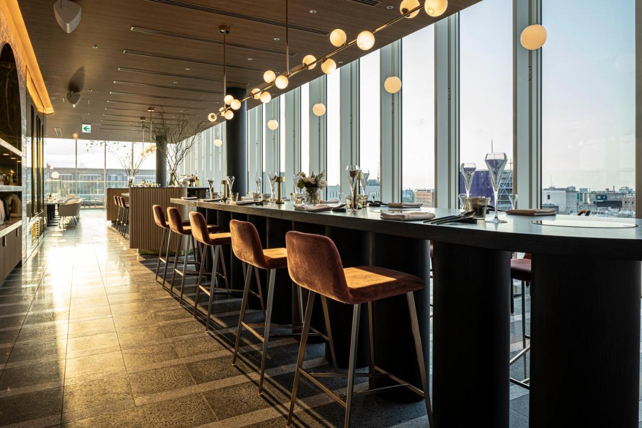 Miyako Hotel Hakata Fukuoka  Bagian luar foto The bar at the ANA Suite Lounge at Haneda Airport
